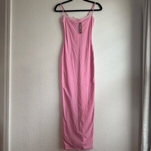 SKIMS Fits Everybody Lace Long Slip Dress – Bubblegum (XS) NWT